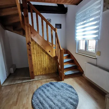 Apartment Sehr Schoenes 2 Maisonnette *