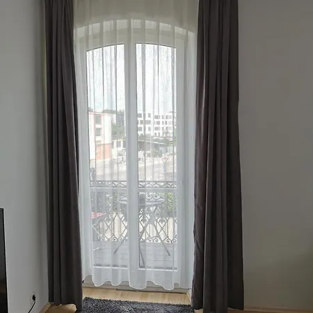 Sehr Schoenes 2 Maisonnette Apartment *